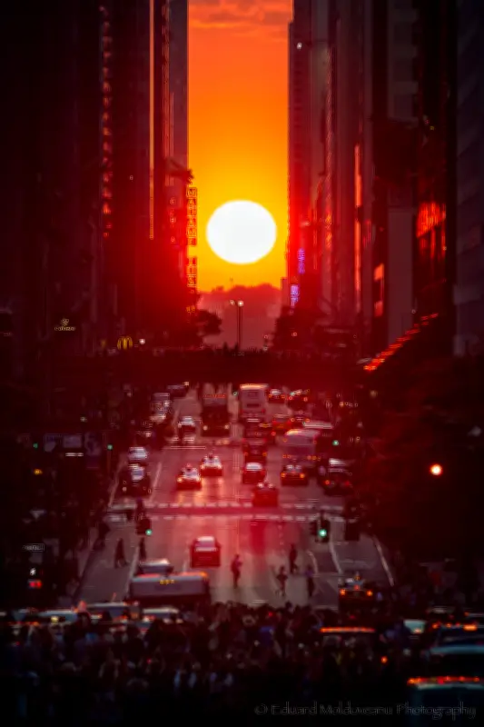 Manhattanhenge: fenômeno solar ilumina ruas de Nova York