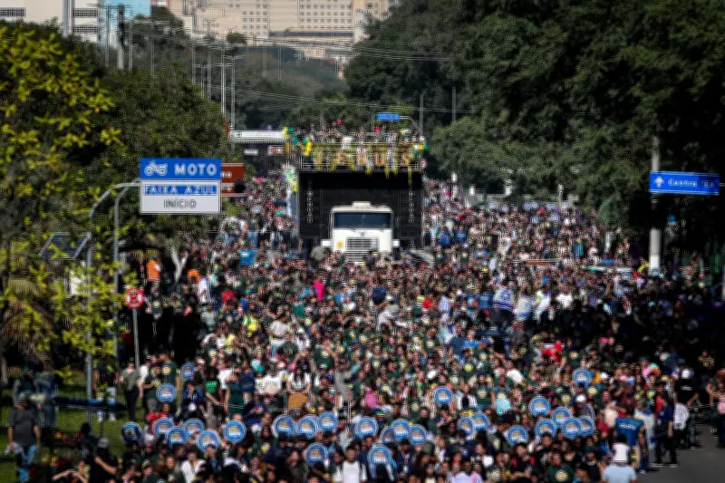 Marcha para Jesus e Parada LGBT+ agitam São Paulo no feriado de Corpus Christi