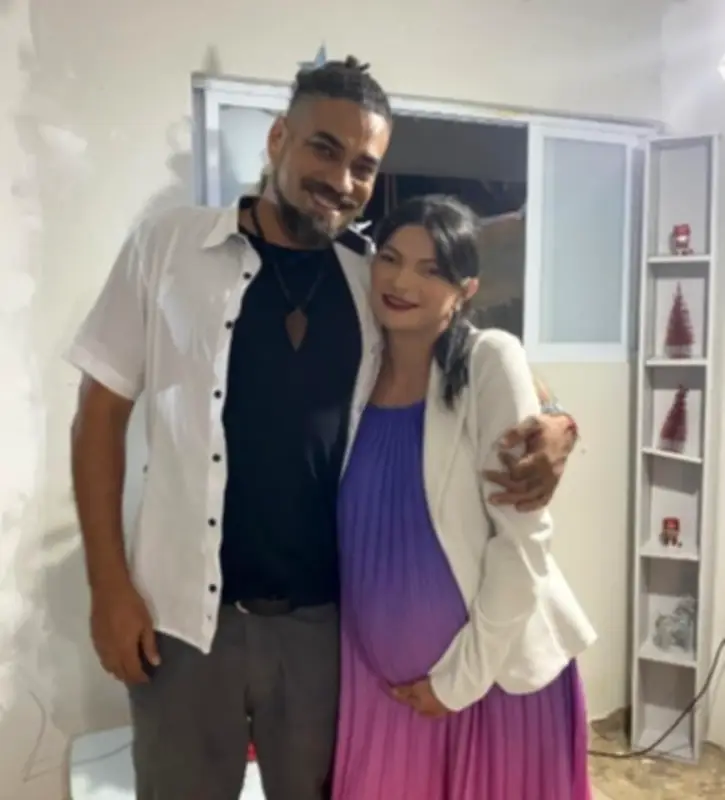 Marido de mulher que morreu após perder útero vê indiciamento como 'primeiro passo'