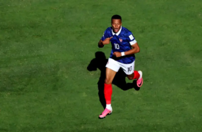 Mbappé exalta Messi na briga pela artilharia da Copa do Mundo: 'Ele tem o dom'
