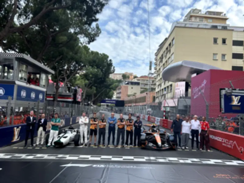 McLaren reúne Hamilton, Hakkinen e Fittipaldi em celebração de 1000 GPs na F1