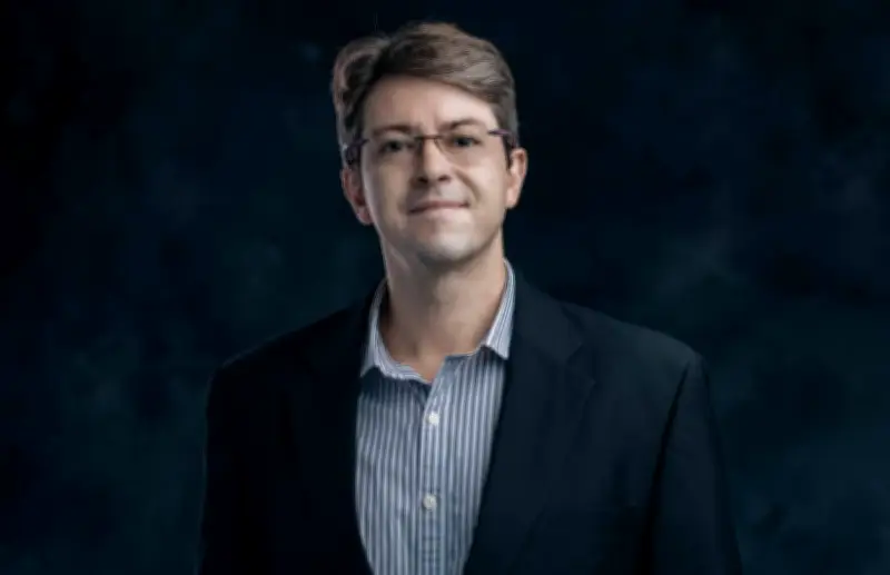Médico cirurgião vira consultor de investimentos e gere R$ 50 milhões