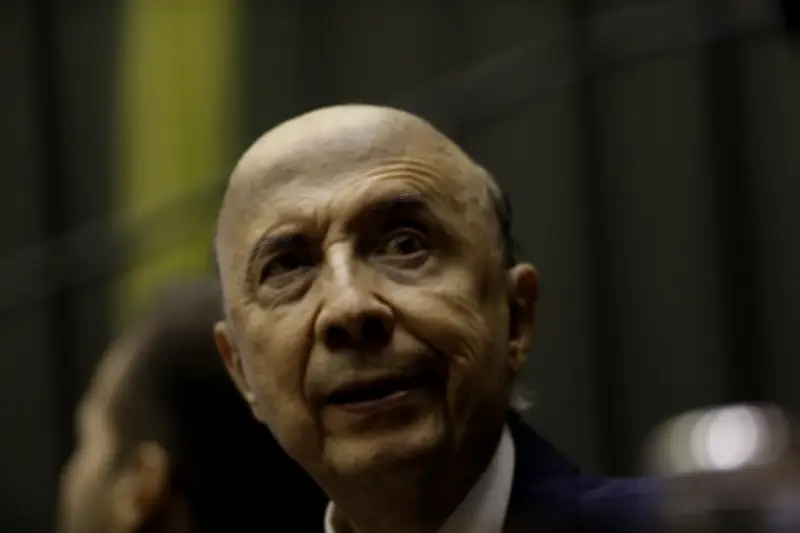 Meirelles critica comunicado do Copom e cobra explicações sobre inflação