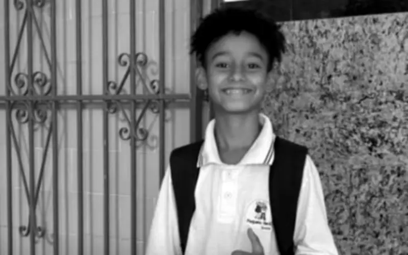 Menino de 9 anos morre atropelado por ônibus no Complexo do Alemão