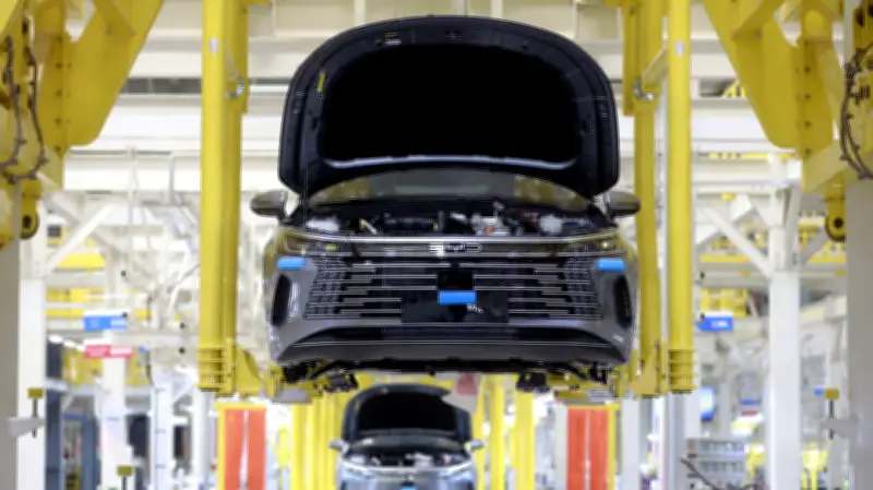 Montadoras tentam barrar volta de isenção de carro elétrico importado que beneficia BYD