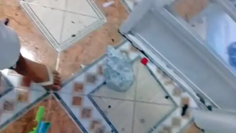 Moradores de Duque de Caxias relatam prejuízo após detonações
