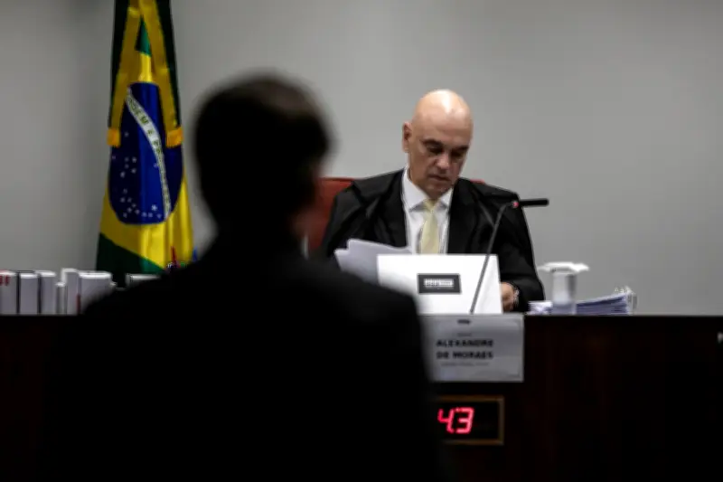 Moraes tem reserva sobre prazo de prisão domiciliar de Bolsonaro