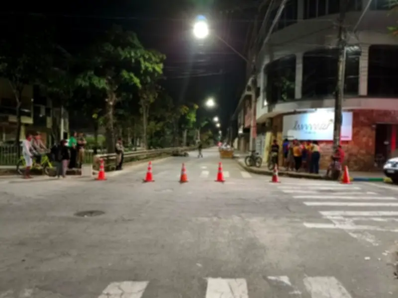 Motociclista embriagado atropela duas irmãs a caminho do jogo do Brasil em Ipatinga