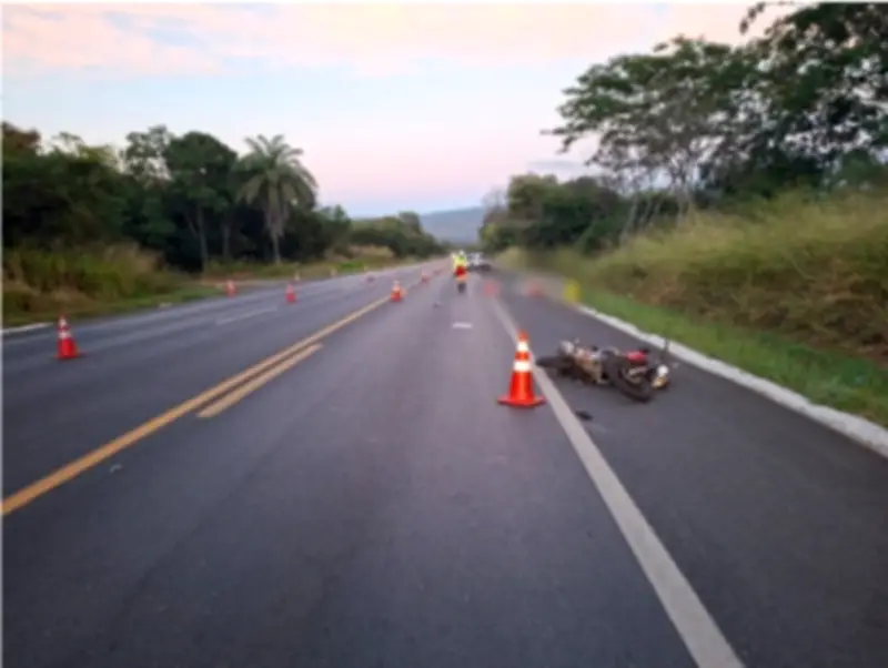 Motociclista morre em acidente na BR-135 em Buenópolis