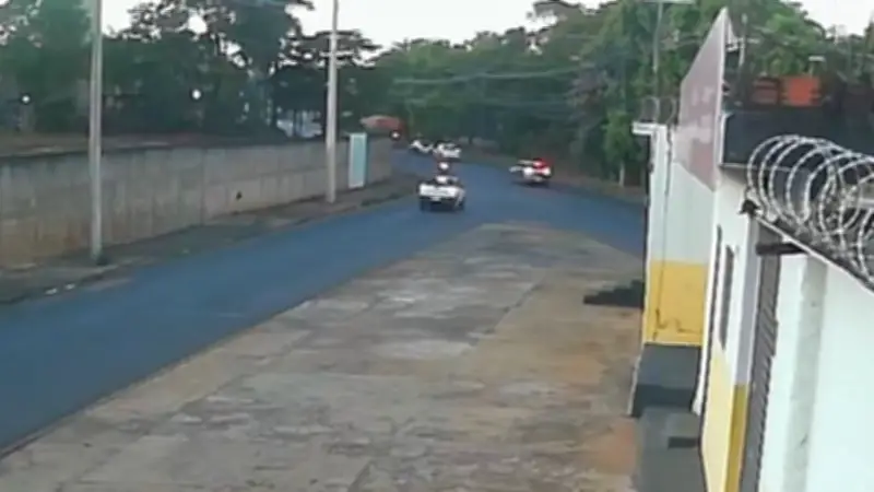 Motociclista perde ponta dos dedos em atropelamento em Uberlândia