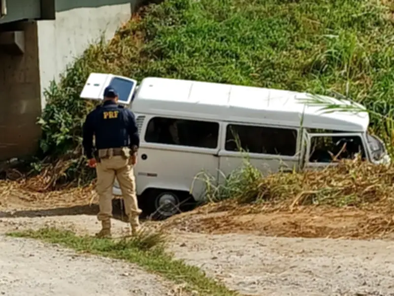 Motorista morre após perder controle do carro na Via Dutra em Barra Mansa