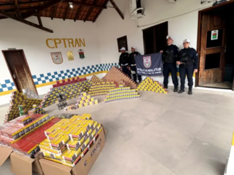 Motorista preso com mais de 20 mil charutos sem nota fiscal em Piraí
