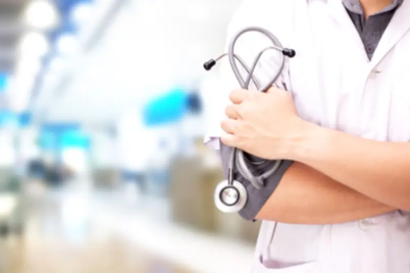 MP do Enamed: obrigatório para médicos e filtro para faculdades, diz BTG