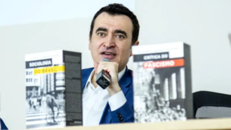 MPSP denuncia ex-professor da USP Alysson Mascaro por assédio e estupro