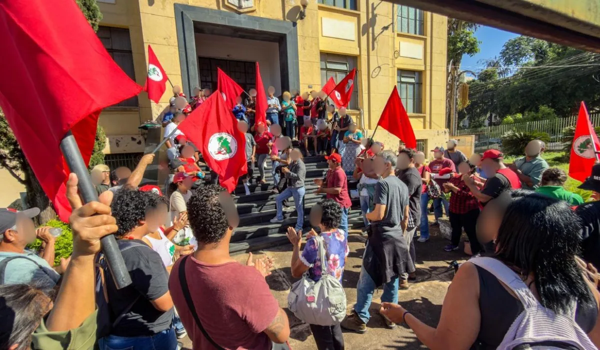 MST ocupa Procuradoria em Presidente Prudente por reforma agrária