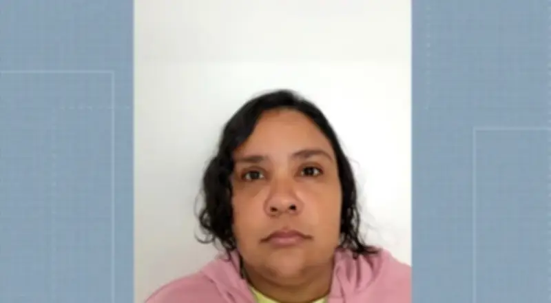 Mulher de 37 anos presa por se passar por adolescente adotada em SC