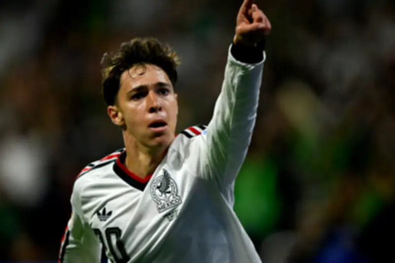 México vence Tchéquia e avança com 100% na Copa do Mundo 2026