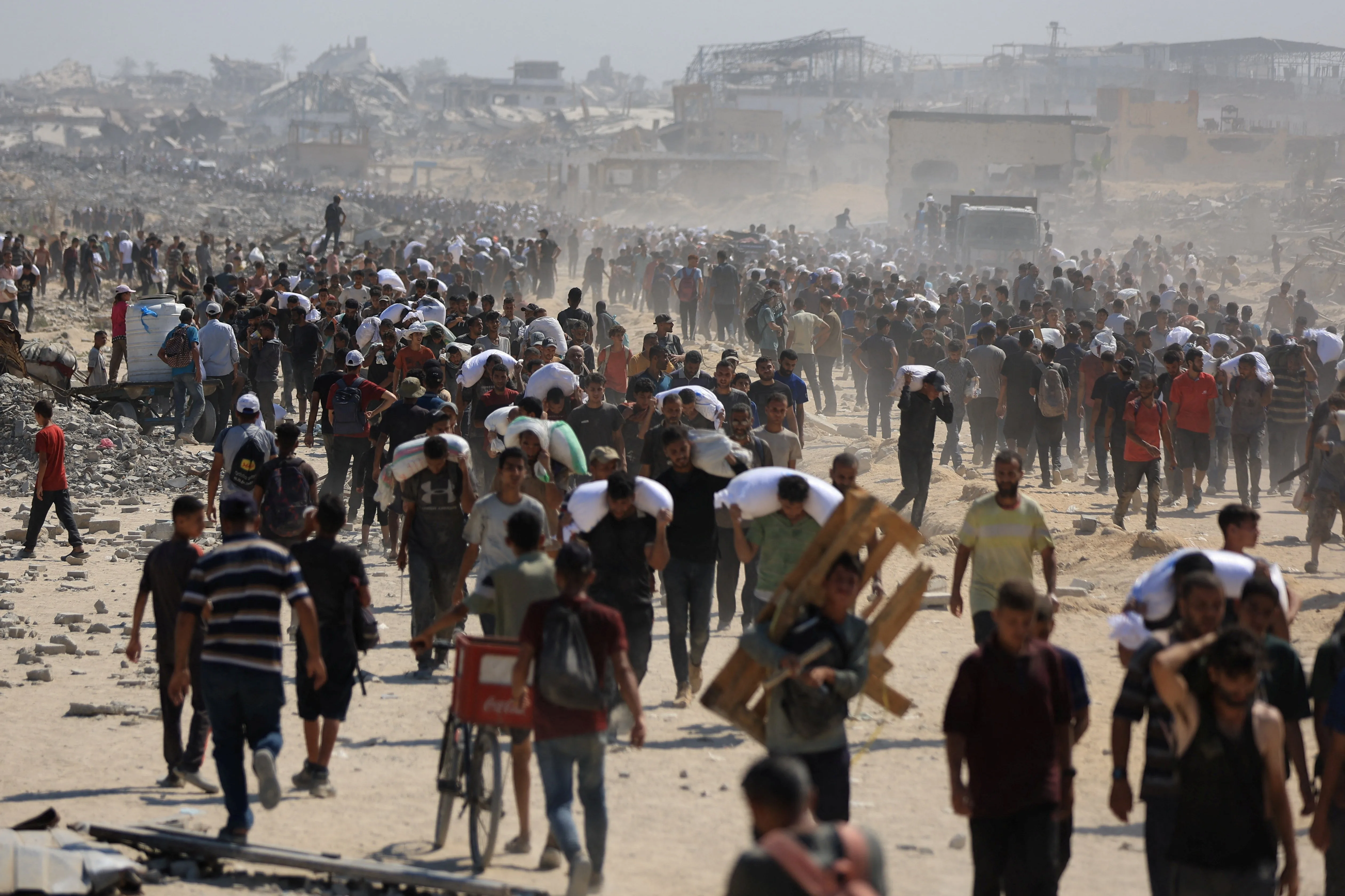 Netanyahu confirma planos de ocupar Gaza, mas nega anexação