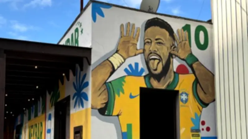 Neybar: bar inspirado em Neymar abre em Criciúma e já é atração