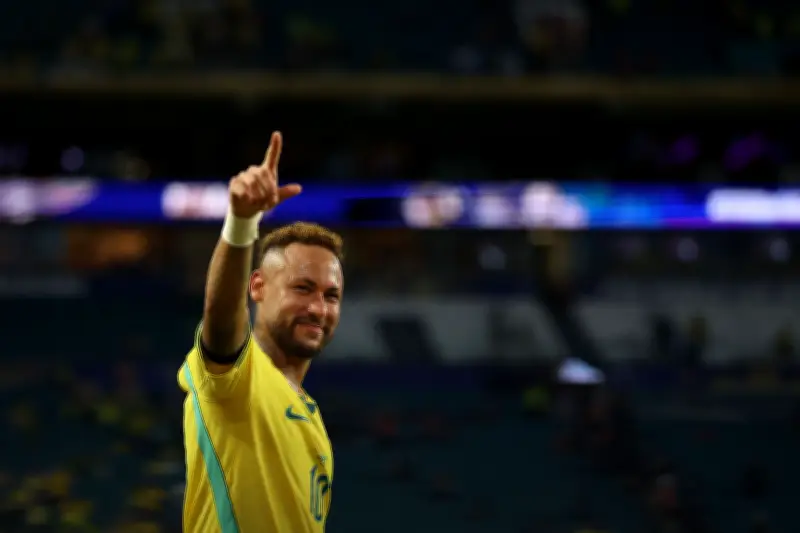 Neymar ironiza economista alemão após Brasil vencer Japão na Copa