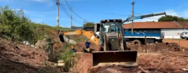 Nova adutora rompe em Rio Claro e afeta abastecimento de água