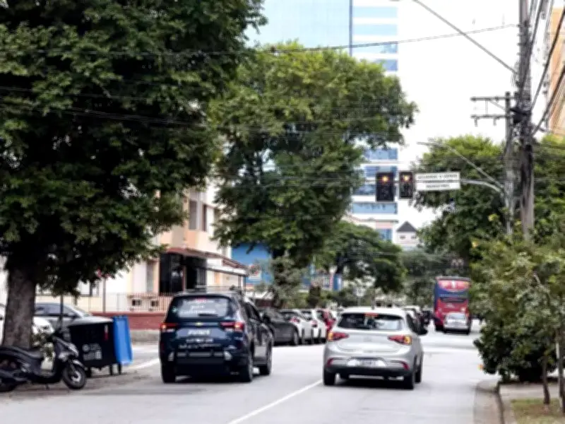 Obras na Alameda Armênio Mendes alteram trânsito em Santos a partir desta terça