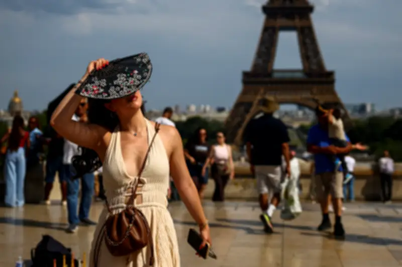 Onda de calor extremo avança pela Europa e causa mortes e recordes