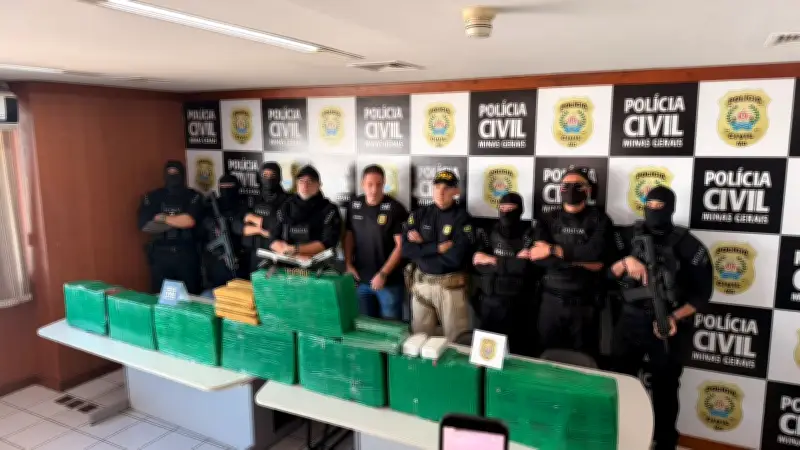 Operação Cerco Fechado apreende 200 kg de drogas e prende dois em MG