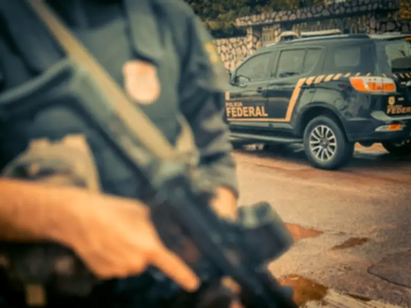 Operação Linha Fantasma: PF combate golpe bancário por telefone