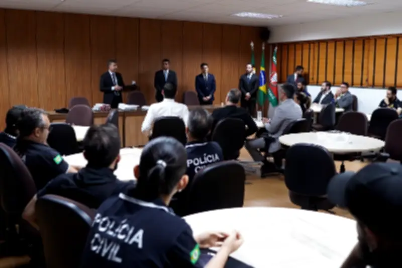 Operação prende 11 advogados como 'mensageiros' de facções no Ceará