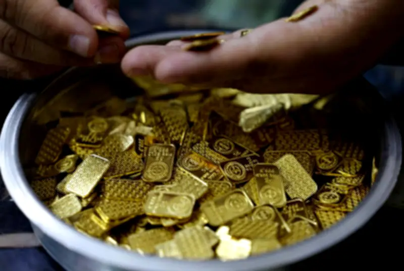 Ouro fecha em alta com expectativa por decisão do Fed