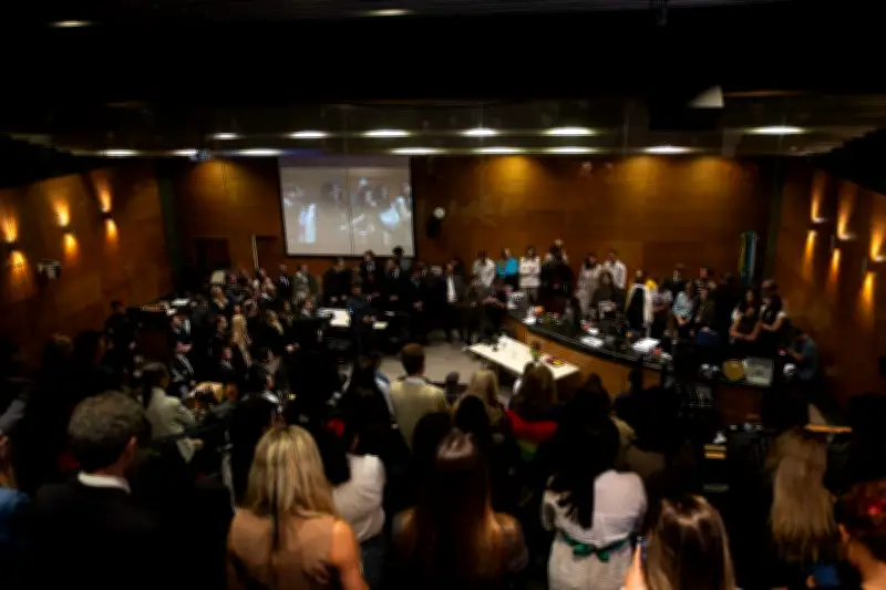 Pai de Henry critica perdão judicial a Monique Medeiros e planeja recorrer