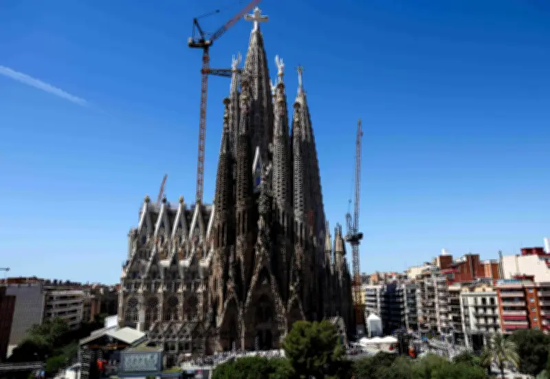 Papa Leão XIV inaugura torre central da Sagrada Família em Barcelona