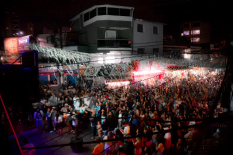 Paraisópolis une Copa do Mundo e São João em festa de rua