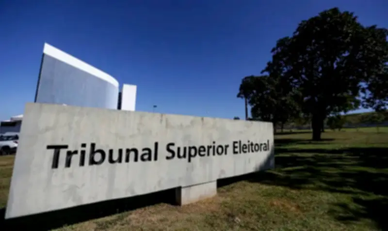 Partidos acionam Justiça Eleitoral para esclarecer regras e evitar multas antes da campanha