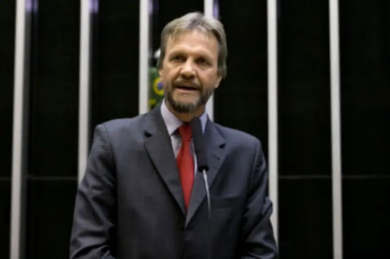 PEC propõe soberania nacional sobre Pix e sistemas de pagamento do BC