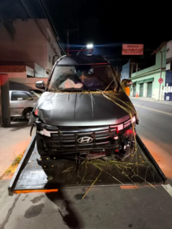 Perseguição com troca de tiros na Via Dutra termina com suspeito preso e carro recuperado