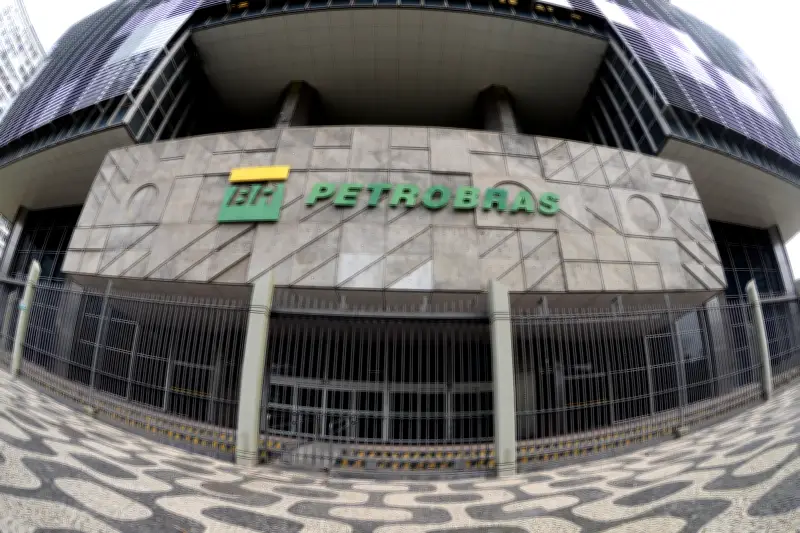 Petrobras adquire 50% de bloco exploratório na Bacia de Campos