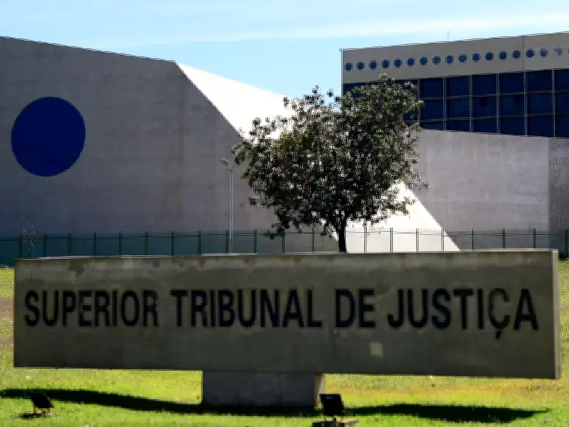 PF prende funcionário do STJ por venda de decisões