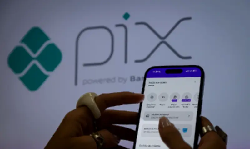 Pix por aproximação: BC libera limite personalizado e abole R$ 500