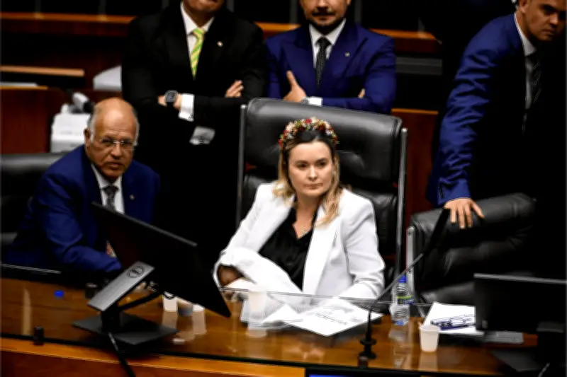 PL aciona TCU contra propaganda do governo Lula sobre redução da jornada