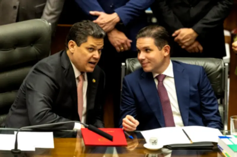 Planalto usa Motta e STF para barrar 'pauta-bomba' do Senado sobre dívidas rurais
