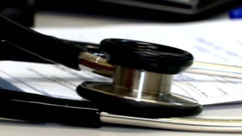 Plano de saúde e clínica condenados por cancelar consulta sem aviso