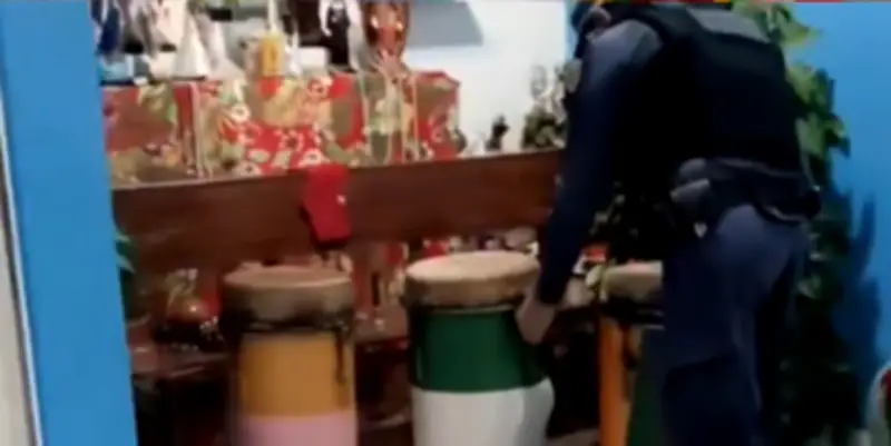 PM do Amazonas investiga apreensão de tambores em terreiro