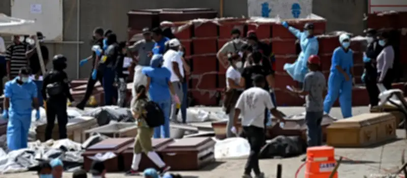 Porto de La Guaira vira necrotério improvisado após terremotos na Venezuela