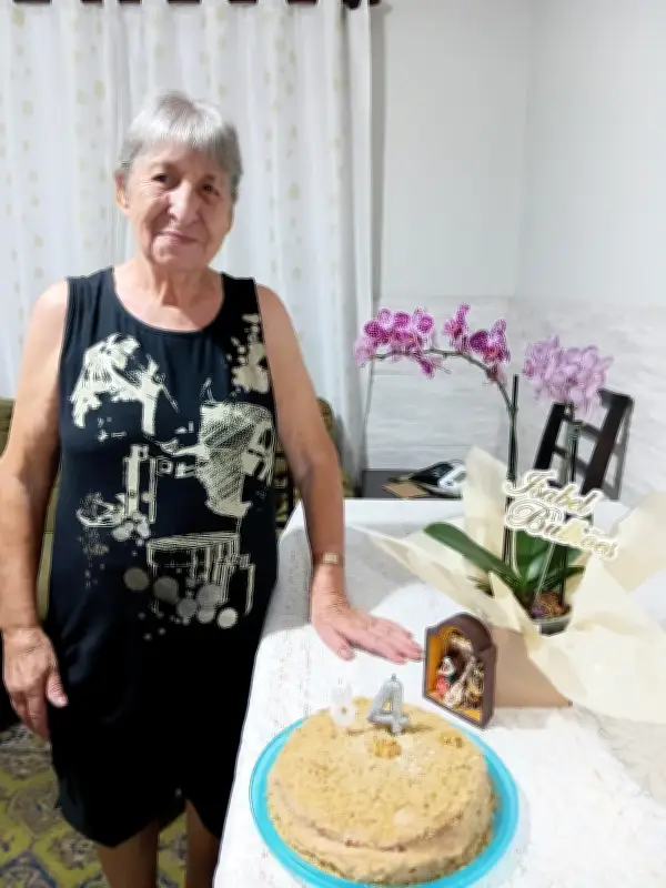 Portugal ignora urgência: idosa de 84 anos espera cidadania desde 2022