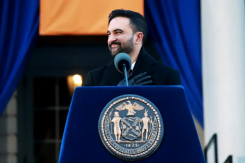 Prefeito de NY, Mamdani, capitaliza vitórias esportivas e políticas