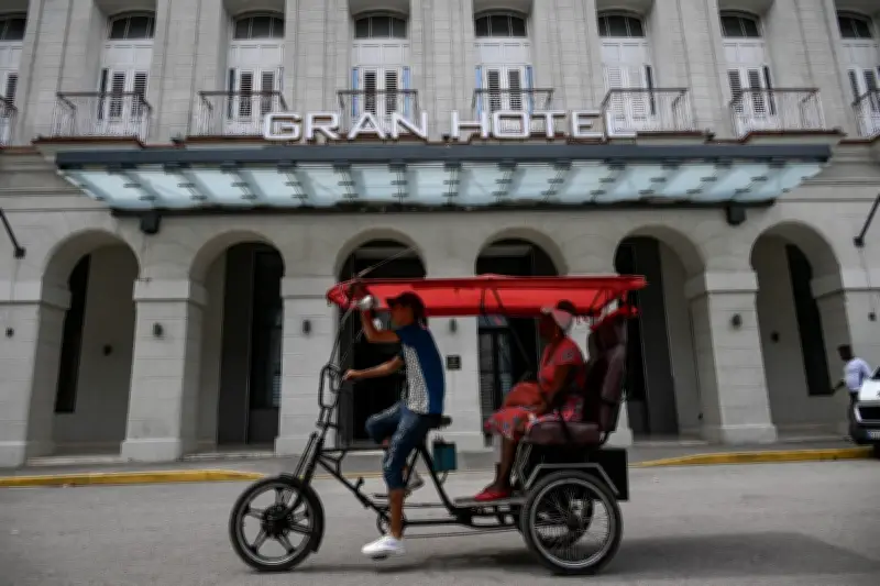 Pressão dos EUA força empresas estrangeiras a deixar Cuba