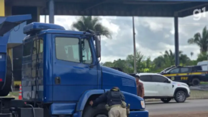PRF recupera caminhão furtado na BR-316 e prende motorista por receptação