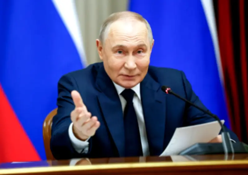 Putin enfrenta visões rivais sobre futuro da Rússia em fórum econômico